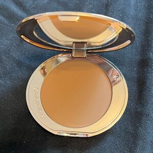 Charlotte Tilbury Airbrush Flawless Finish Powder - Shade 4